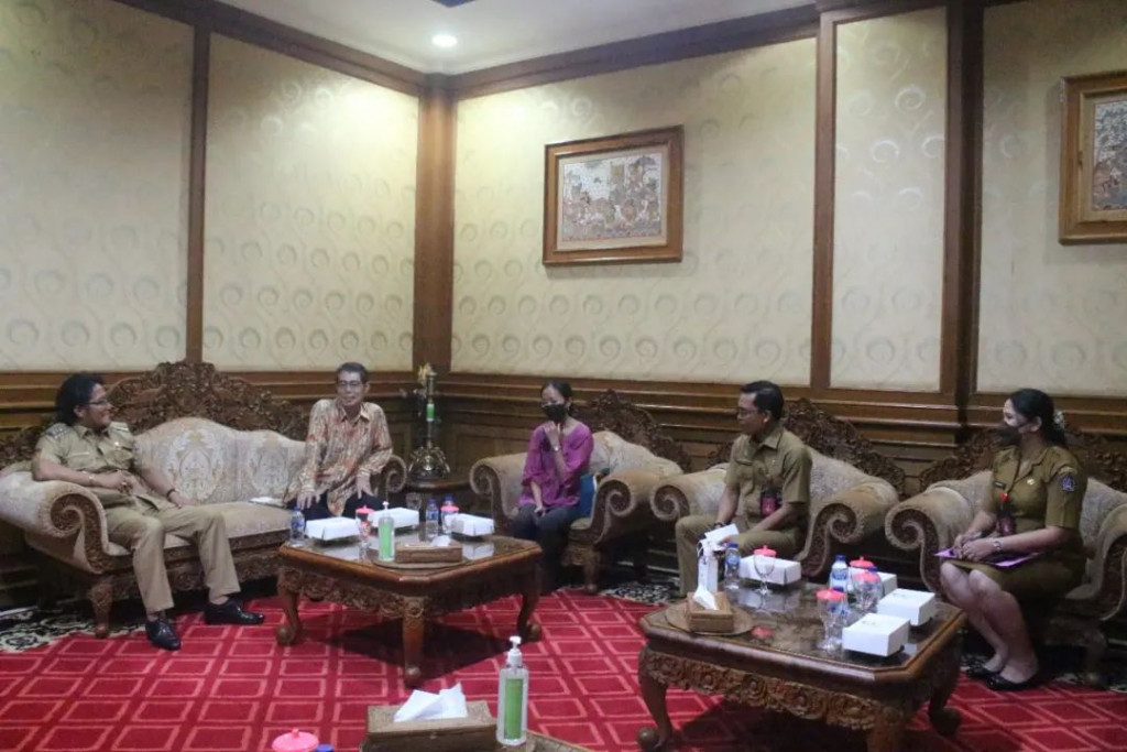 Menerima Kunjungan Kerja dari Konsulat Jenderal Korea Mr.Moon Young Ju